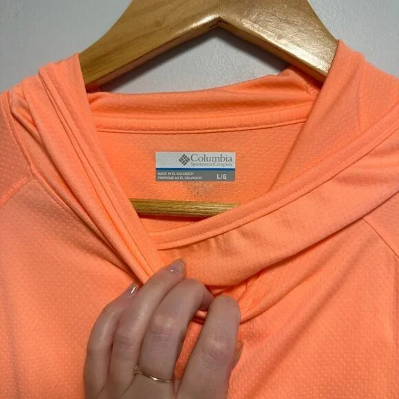 Columbia Women's PFG Solar Stream™ Elite Hoodie, L Color: Tiki Pink NWT - Picture 7 of 9